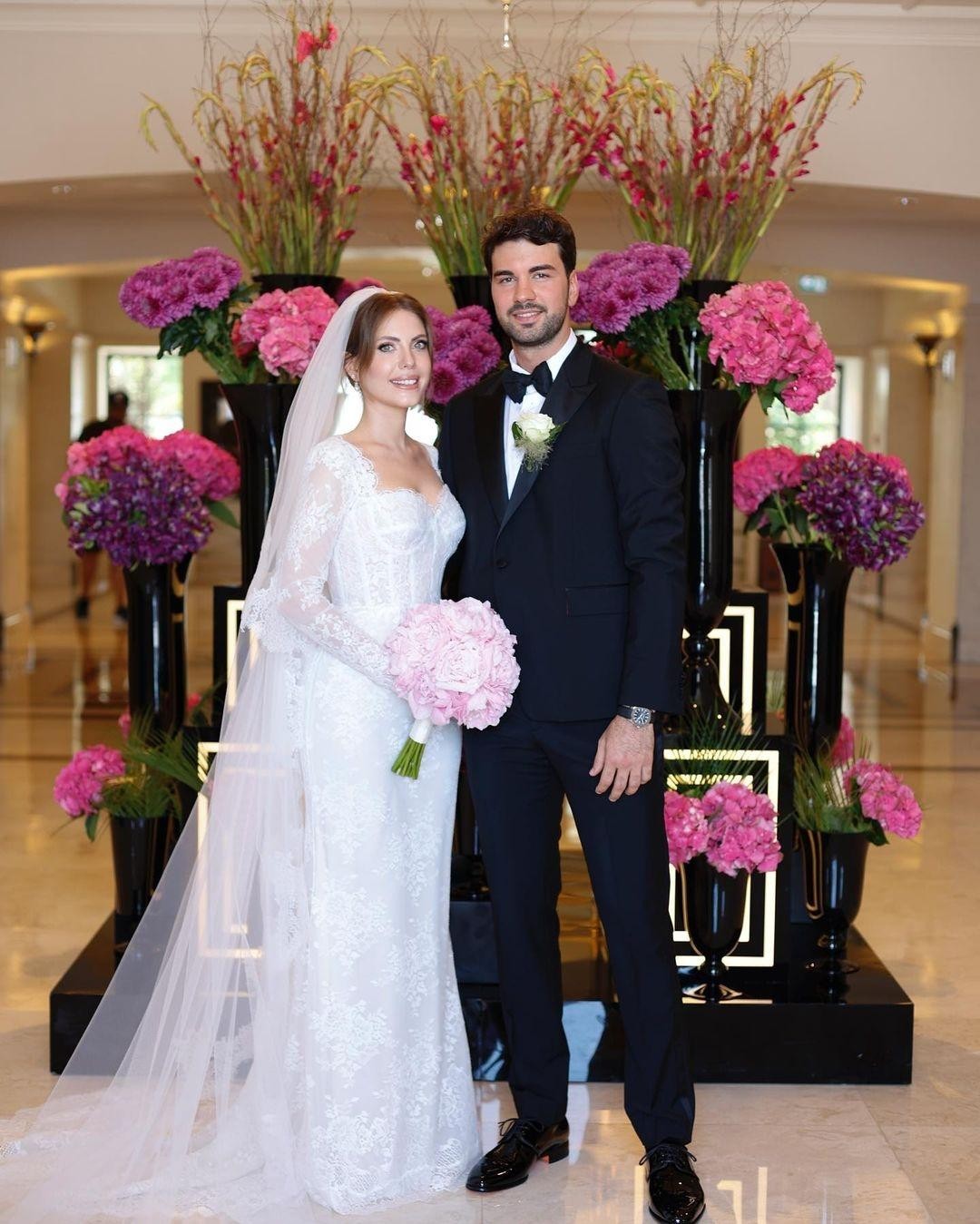 Eda Ecenin toyundan FOTOLAR